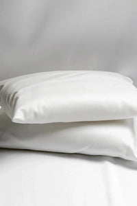 Faceplant Dreams Bamboo Pillowcase Set - White