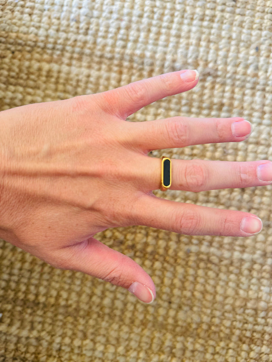 Black Bar Ring - KAIA