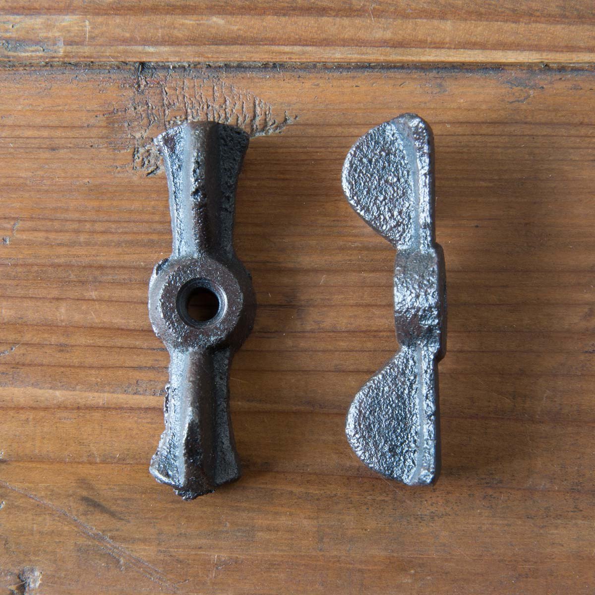 Rustic Bow-tie Turn Cabinet Latch