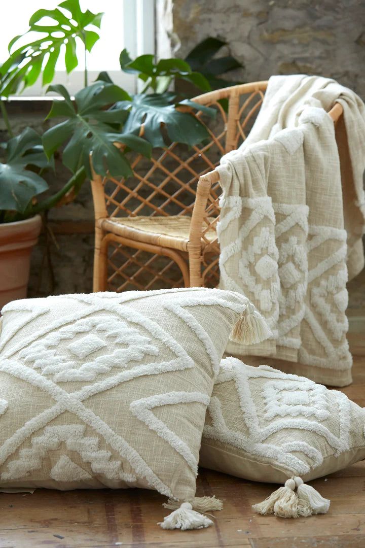 Patina View Diamond Tufted Cotton Throw Blanket w/ Tassels - Alabaster